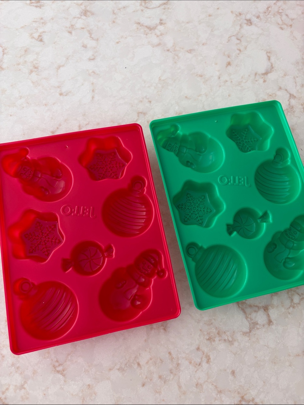 Holiday plastic Mold Set for Jello jigglers - Red & Green